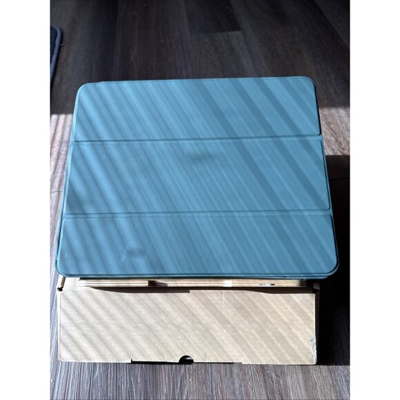 SAMDI Wooden Stand White Birch Wood Notebook Holder for MacBook, Laptop, Tablet - Picture 7 of 10